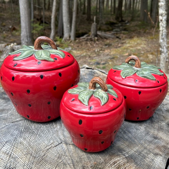 🍓Strawberry Canister Set (3) | Retro Ceramic | Maximalist Kitchen Royalty - Picture 4 of 14